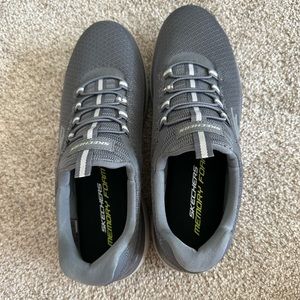 BRAND NEW GRAY SKECHERS